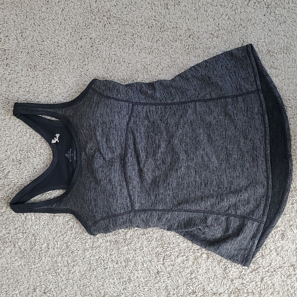 Prana Women tank top sleeveless sport running padding inseart sz M